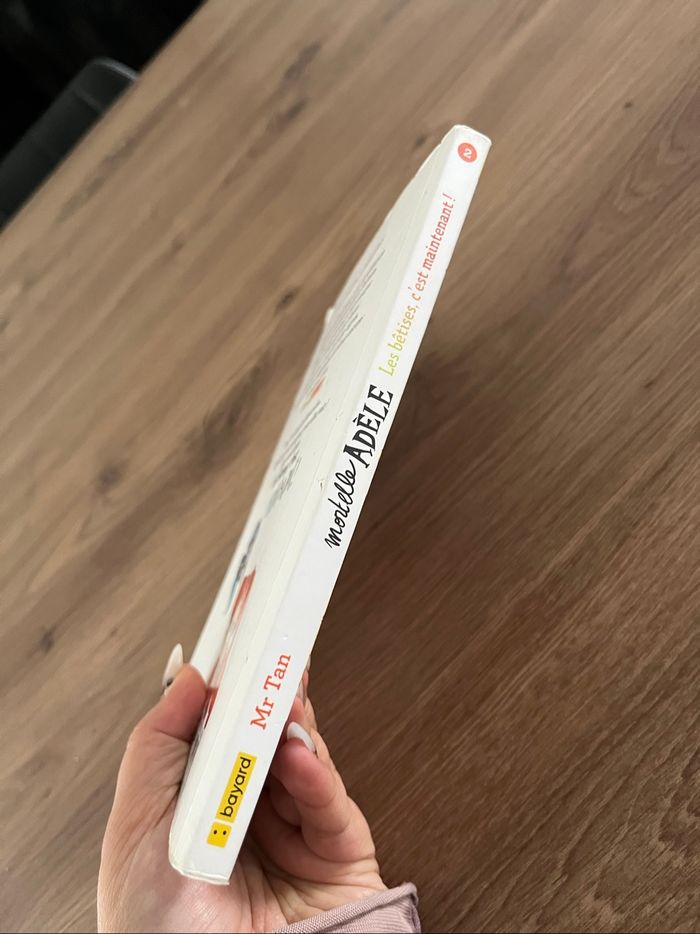 Livre Mortelle Adèle - photo numéro 6