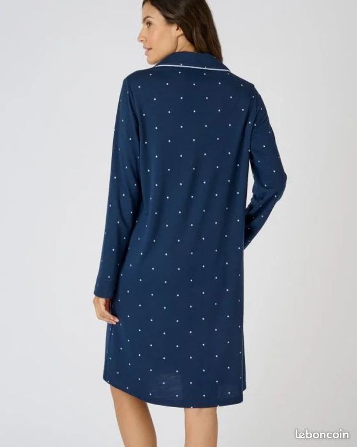 2 Chemises de nuit boutonnée Thermolactyl - taille 46/48 - Damart - photo numéro 2