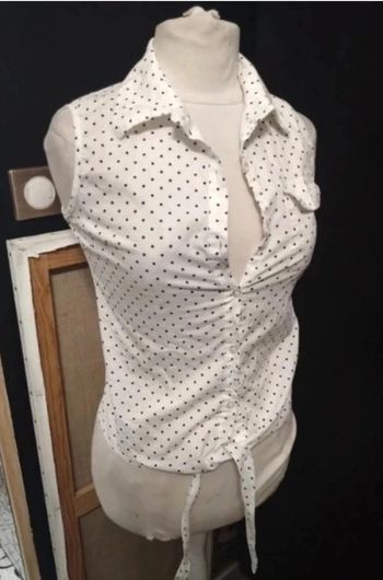 Chemisier sans manche a pois noir t 36 neuf