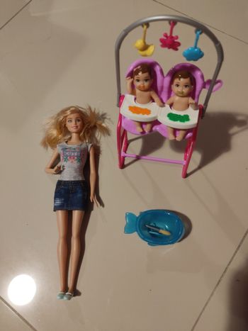 Barbie baby sitter