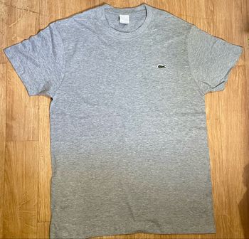 T-shirt Lacoste, la taille L