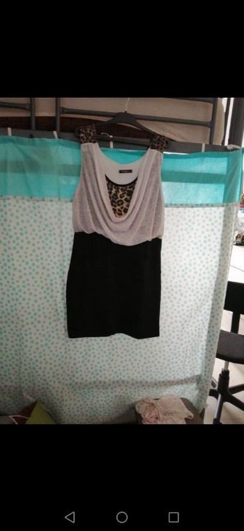 Robe mis cuisse taille 38