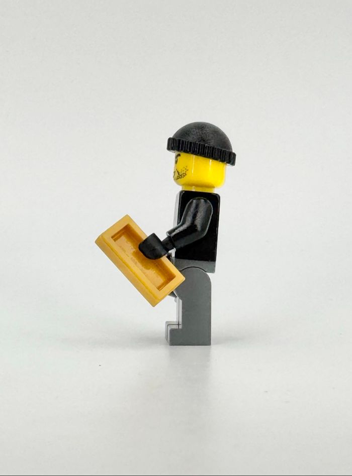 Lego Figurines City : Le Voleur du Train Cargo 60198 - NEUF - photo numéro 2