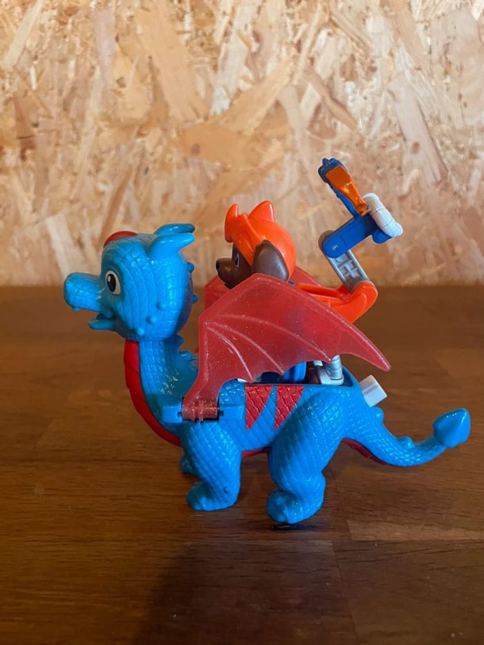 Idée cadeau 🎁 Jouet figurine chevalier Zuma avec son dragon rescue Knights de la Pat Patrouille - photo numéro 8