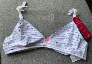 Mon premier soutien gorge Absorba taille 80A Neuf