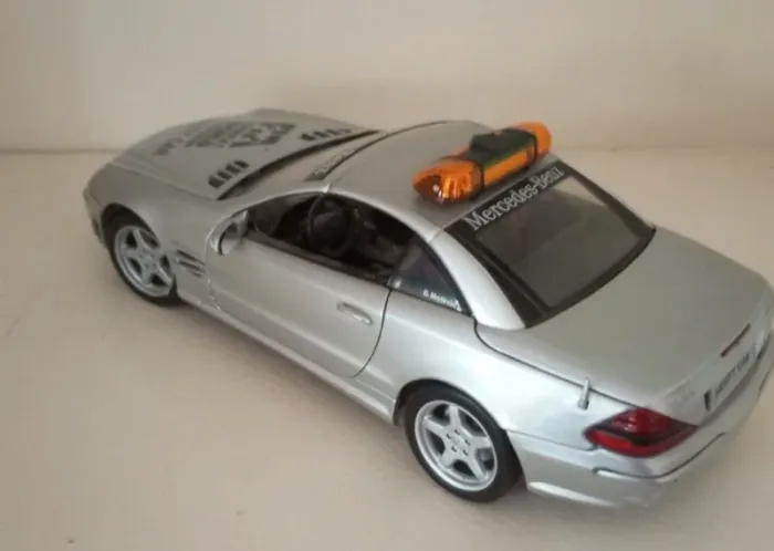 Miniature 1/18 Mercedes SL 55 AMG Safety car - photo numéro 3