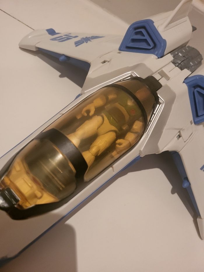 Grand vaisseau Buzz l’Éclair et figurine - photo numéro 4