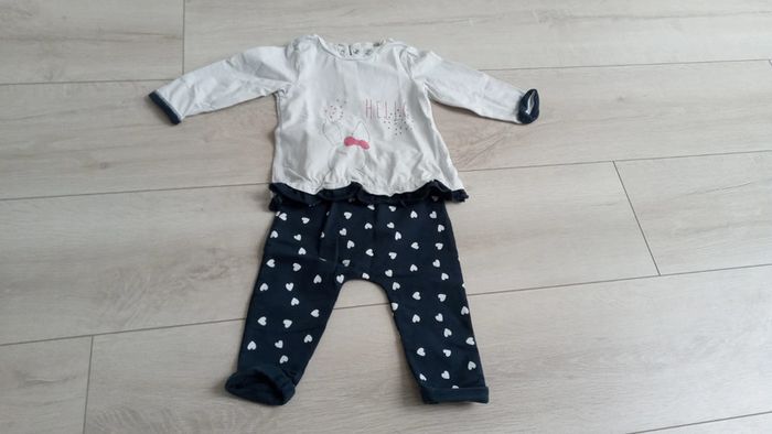 Ensemble fille 👧 - photo numéro 1