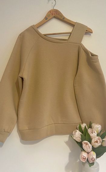 Pull épaule dénudé stylé 🤍🤍