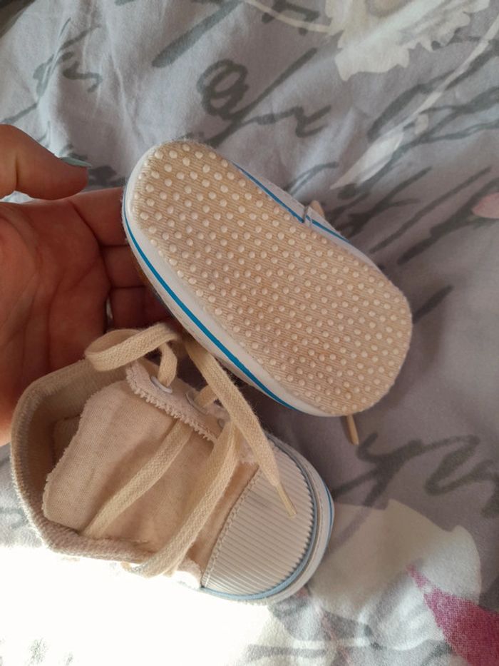 Chaussures bébé 3 à 6 mois neuves - photo numéro 6