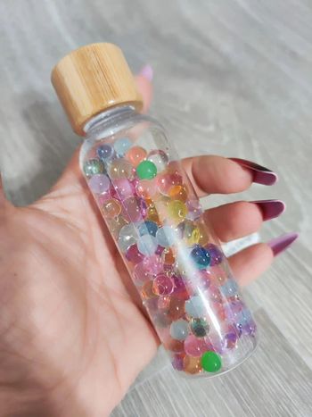 Bouteille sensorielle retour au calme billes d'eau