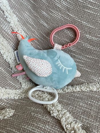 Peluche doudou musical 17cm noukies oiseau bleu et rose très bon état