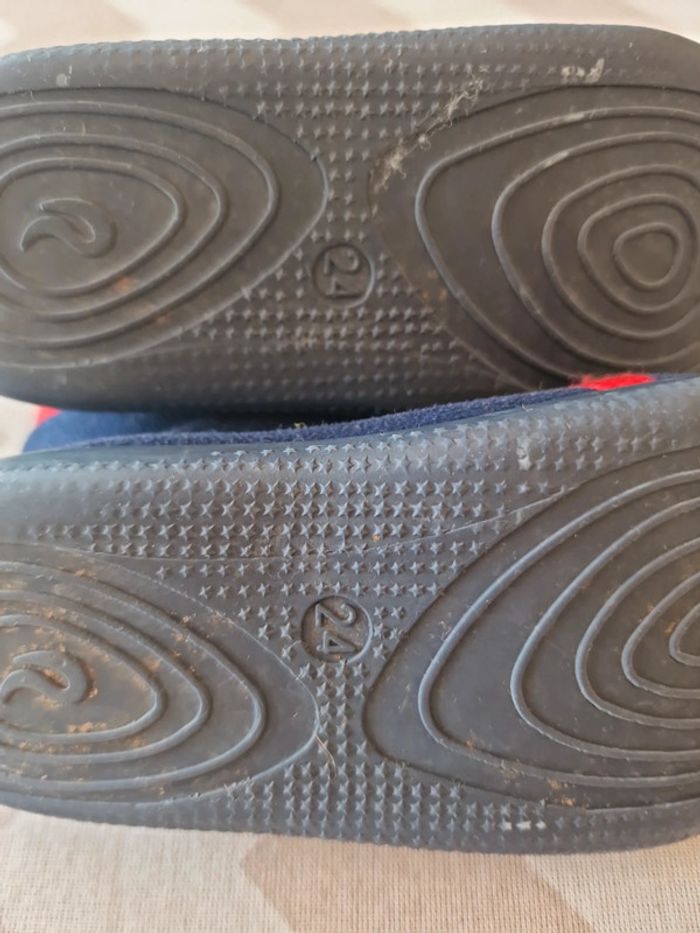 Chausson taille 24 - photo numéro 3