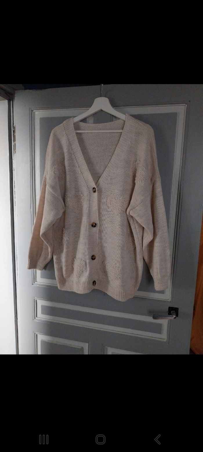 Gilet écru taille unique neuf