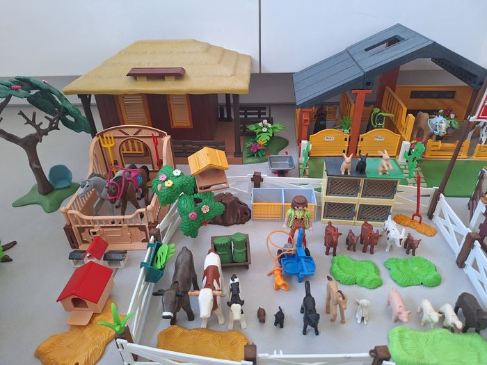 Très gros lot playmobil chevaux, ferme, écurie, enclos... - photo numéro 19