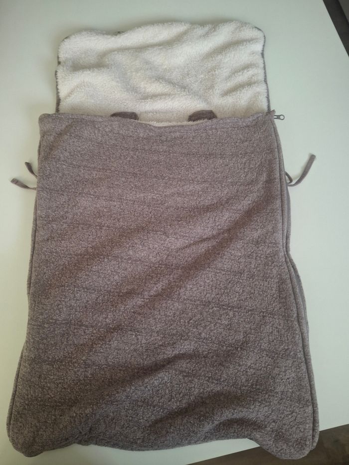 Enveloppe bébé dans la poussette - photo numéro 2