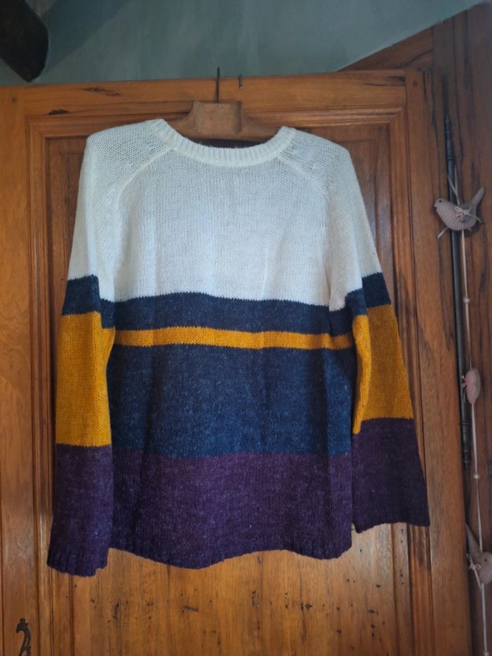 Pull vintage avec sublimes couleurs - photo numéro 4