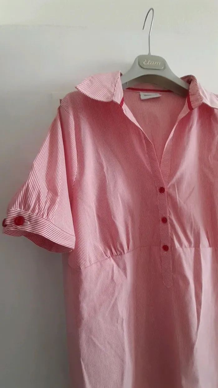 Chemisier tout mignon Taille 46 - photo numéro 4