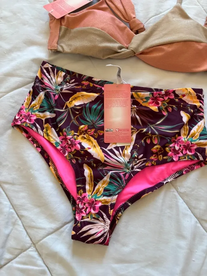Lot 2 ensembles maillot de bain bikini rose beige pailleté violet motifs Penti taille XS/34 - photo numéro 5
