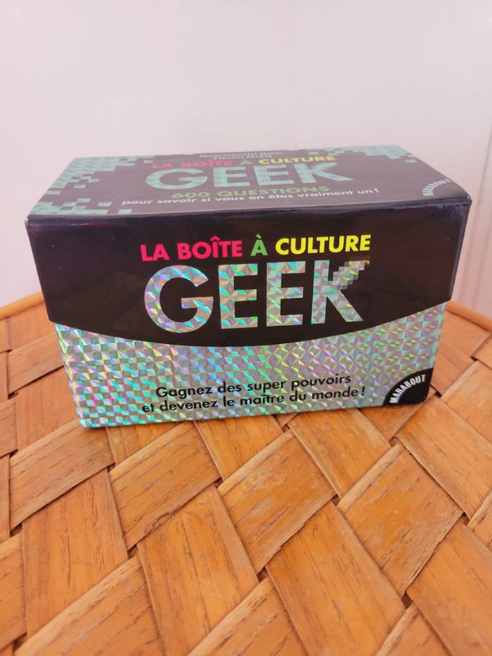 Neuf jeu de société complet Boîte à culture geek cartes apéro connaissances gaming jeux vidéos