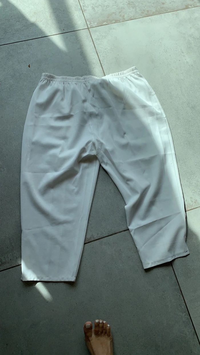 Pantalon court pantacourt évasé blanc taille 7 mais ajustable élastique en très bon état - photo numéro 9