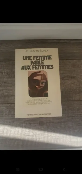Livre Une femme parle aux femmes