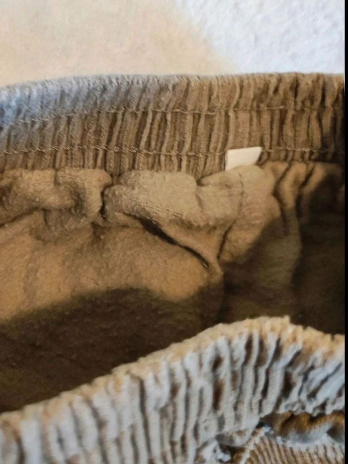 Pantalon  velours  côtelé 9 mois - photo numéro 4