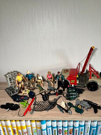 Énorme lot figurine jouet véhicule accessoires vintage JP Kenner jurassic park