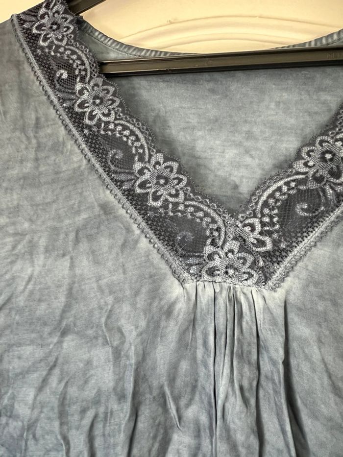 Très beau haut femme neuf - photo numéro 2