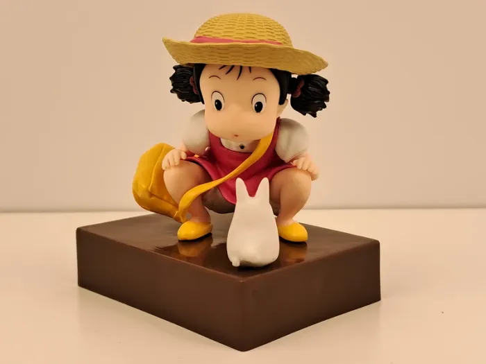 Figurine Mei Kusakabe dans Mon Voisin Totoro du Studio Ghibli