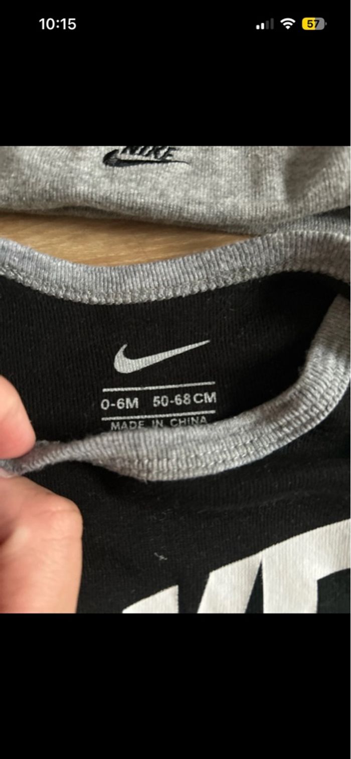 Ensemble Nike - photo numéro 2