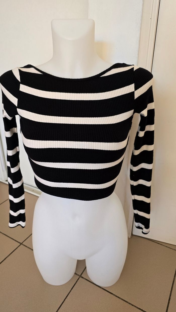 Croc top dos nu bershka taille s - photo numéro 2