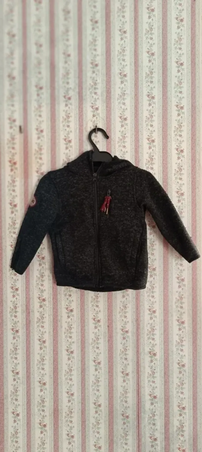 Enfant 45- Gilet zippé, 3ans, in extenso