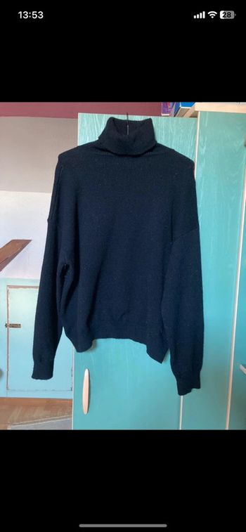 Pull col roulé noir