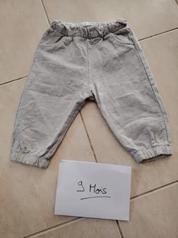 Bas de jogging bébé