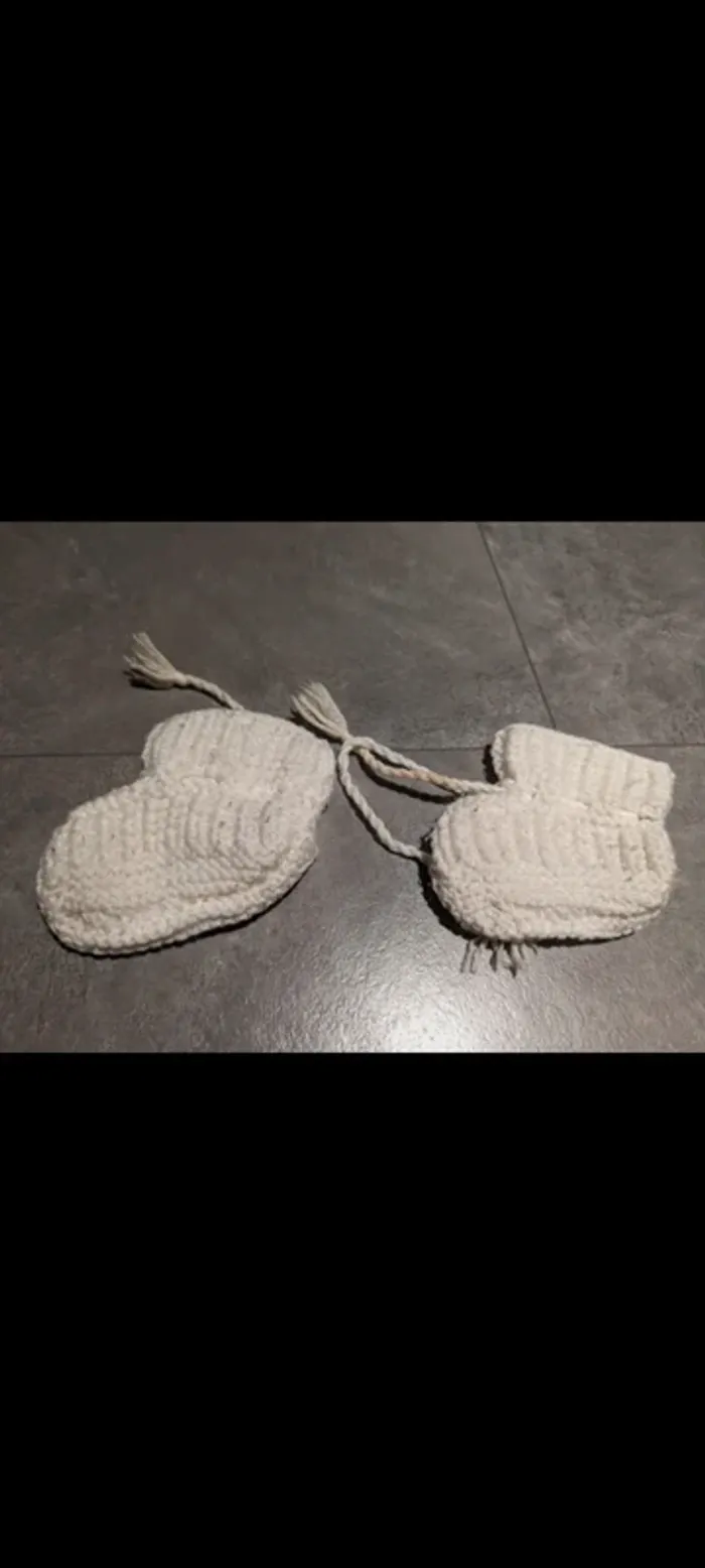 Chaussons vintage bébé