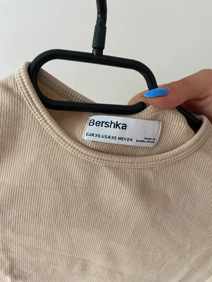 Crop top beige Bershka - photo numéro 4