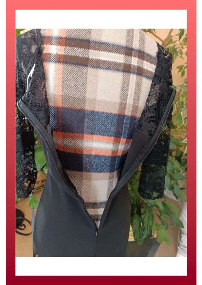 Robe noire et dentelle - photo numéro 8