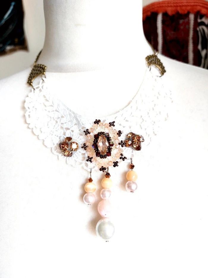 Magnifique collier style victorien broderie blanche - photo numéro 6