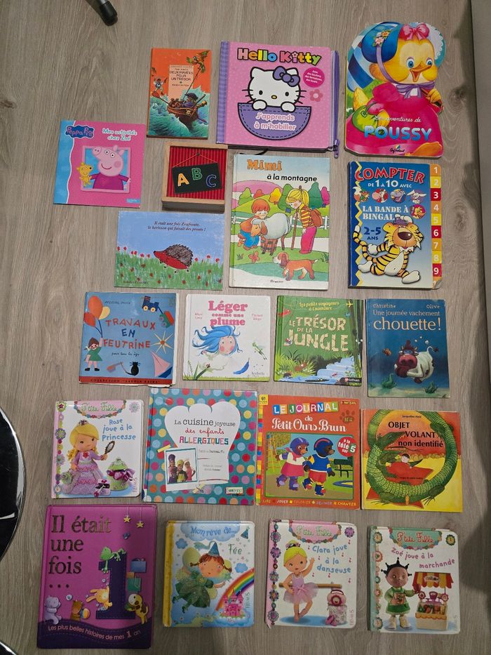 Lot de livres et jeu  pour enfant 1 à 4 ans - photo numéro 2