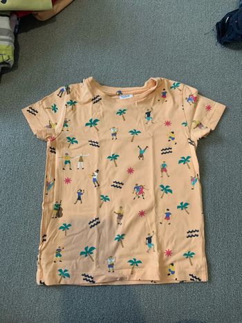 Tee shirt