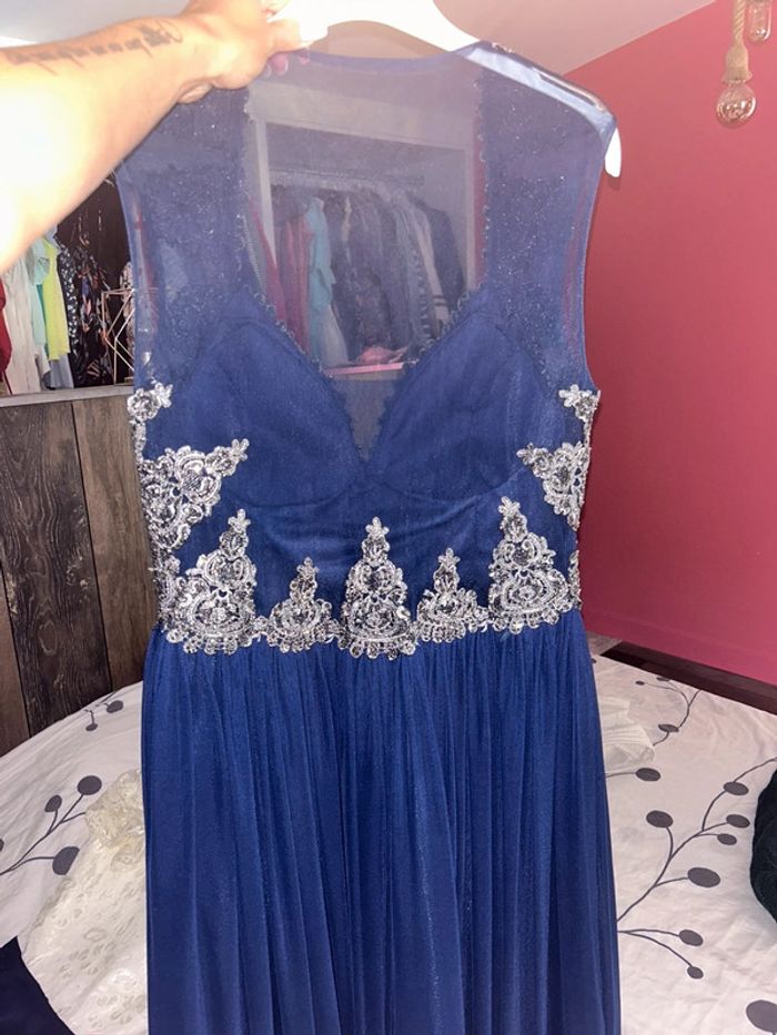 Robe de cérémonie - photo numéro 3
