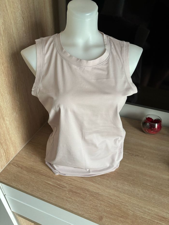 Débardeur Uniqlo rose collection anderson taille S - photo numéro 2