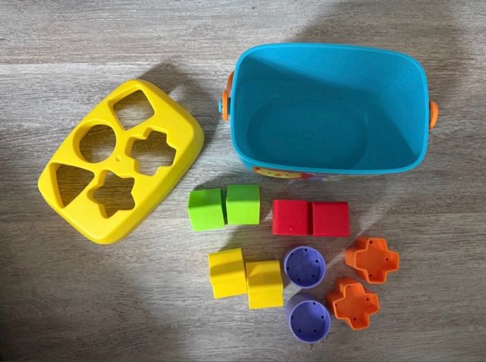 Mon trieur de formes Fischer Price - photo numéro 3