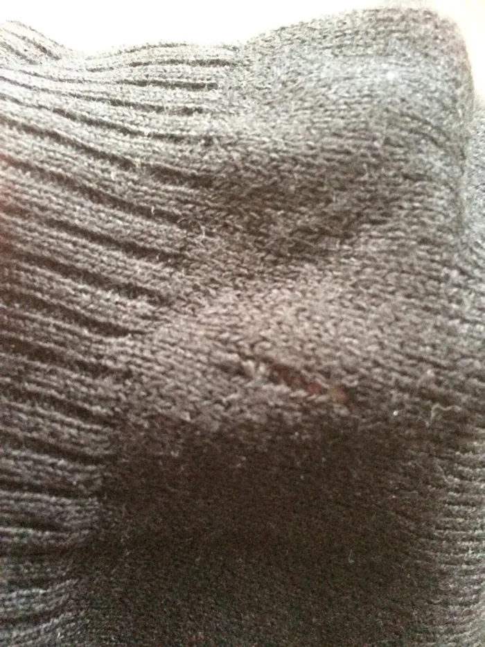 Pull noir 42/44 - photo numéro 3