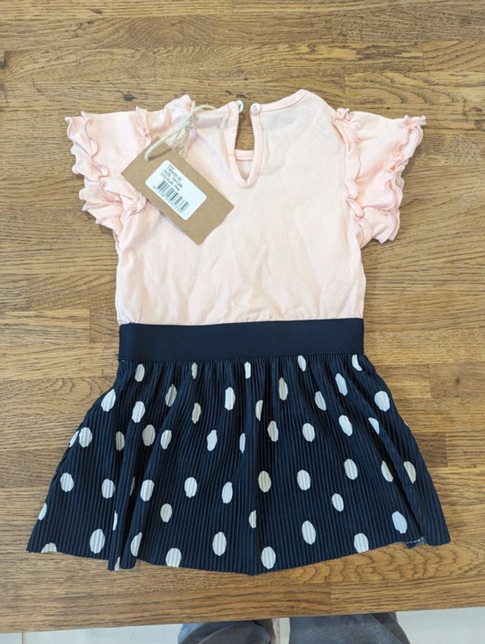 Robe 12 mois neuve avec étiquette - photo numéro 2