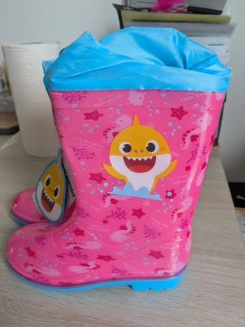 Bottes de pluie neuves