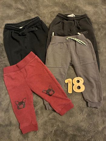 Lot joggings garçon