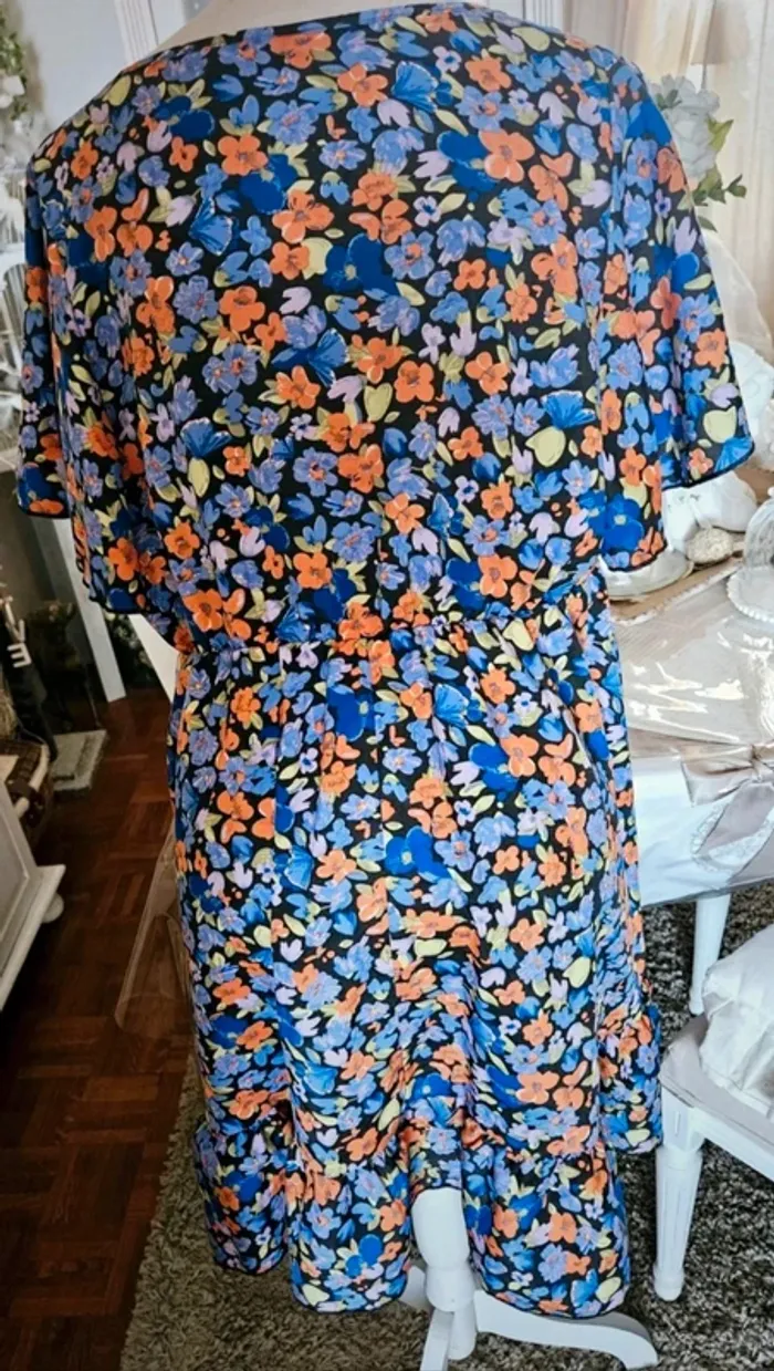 Robe fleurie multicolore Shein Curve Taille XL Neuve - photo numéro 4