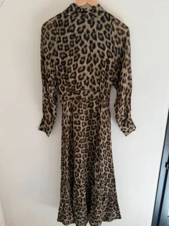 Robe Farah léopard ba&sh